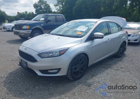 2016 Ford Focus Se z USA, uszkodzony, nr VIN 1FADP3F24GL321187